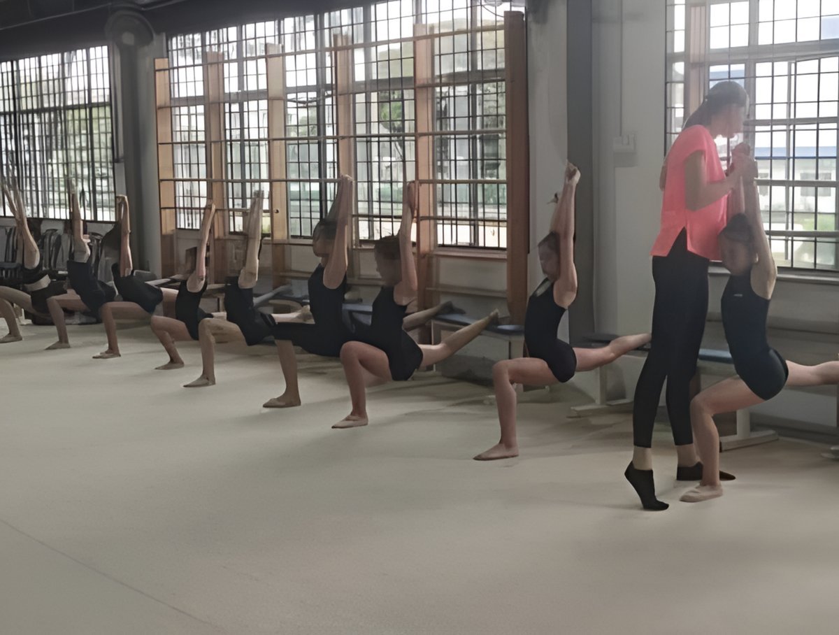 Surrey Hills Rhythmic Gymnastics in Weybridge